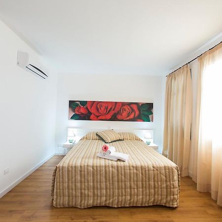 Operetta House Lägenhet Larnaca Exteriör bild