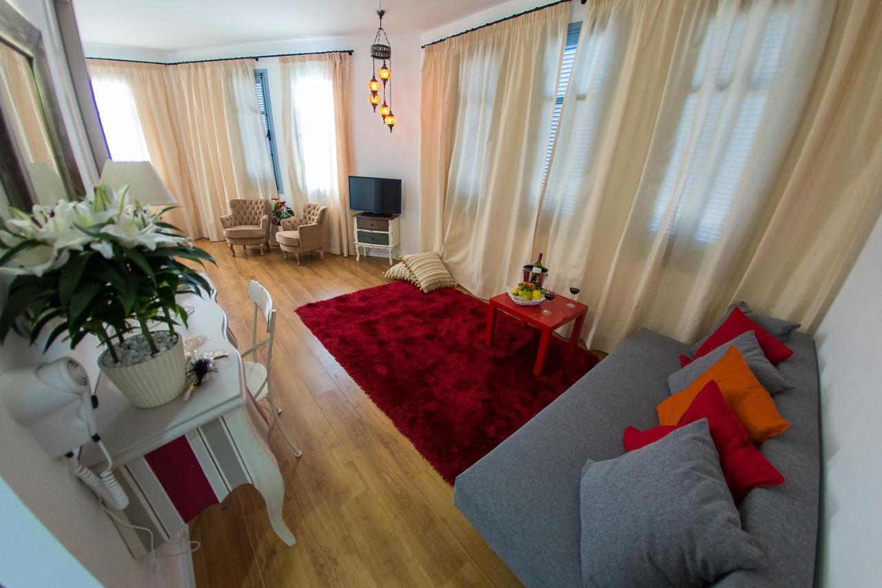 Operetta House Lägenhet Larnaca Exteriör bild