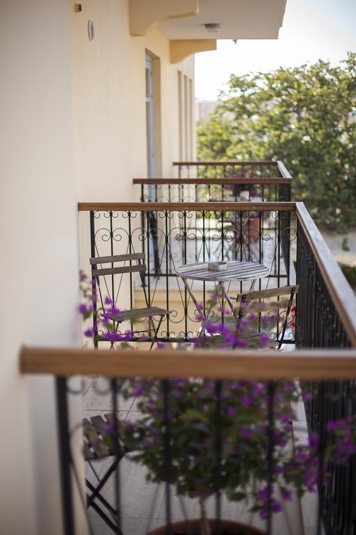 Operetta House Lägenhet Larnaca Exteriör bild